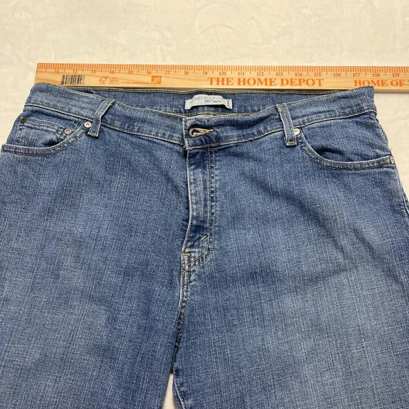 LEVIS Relaxed Boot Cut 550 Jeans Womens 16 Short - Picture 12 of 16